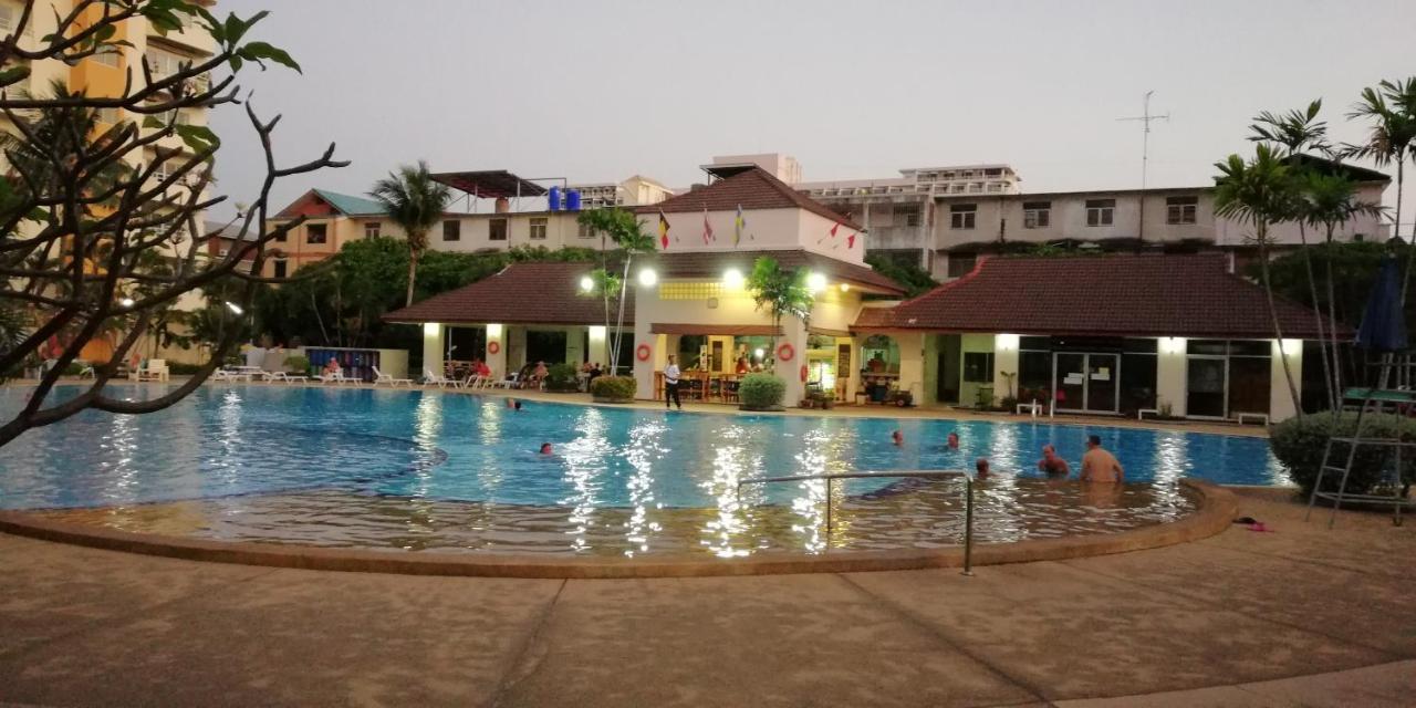View Talay 1B By Fernando Apartment Pattaya Exterior photo